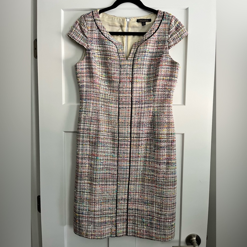 Women’s size 8 tweed sheath dress